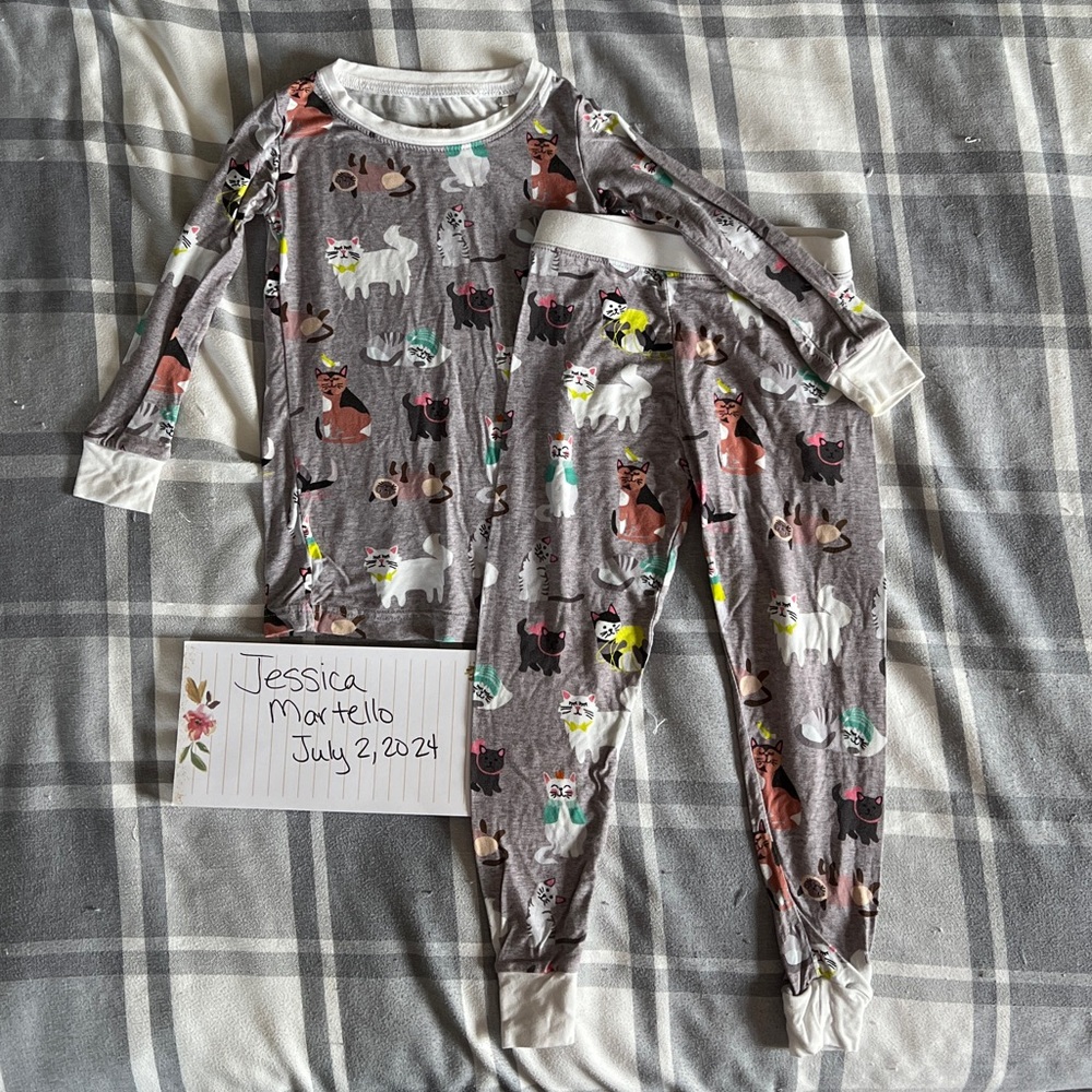 EUC Little Sleepies gray Cozy Cats pajamas